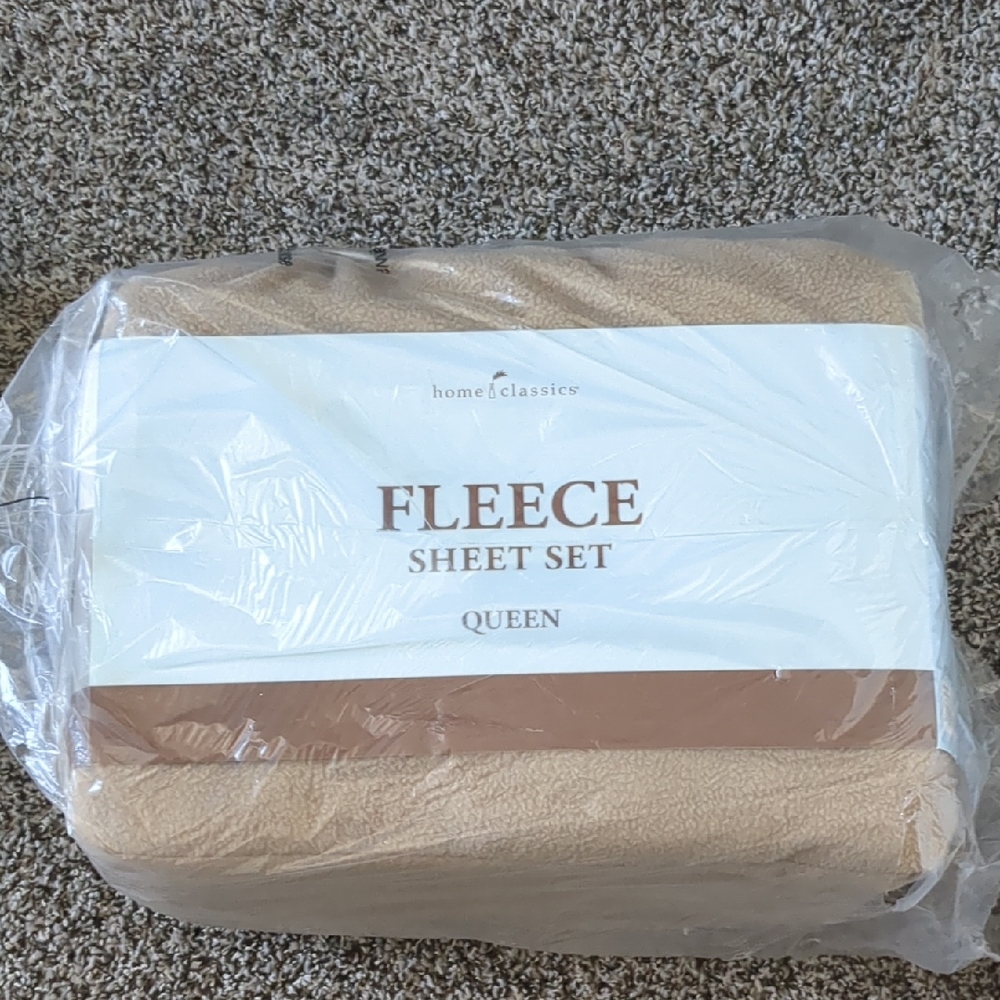 Home Classics Fleece Sheet Set - Queen
